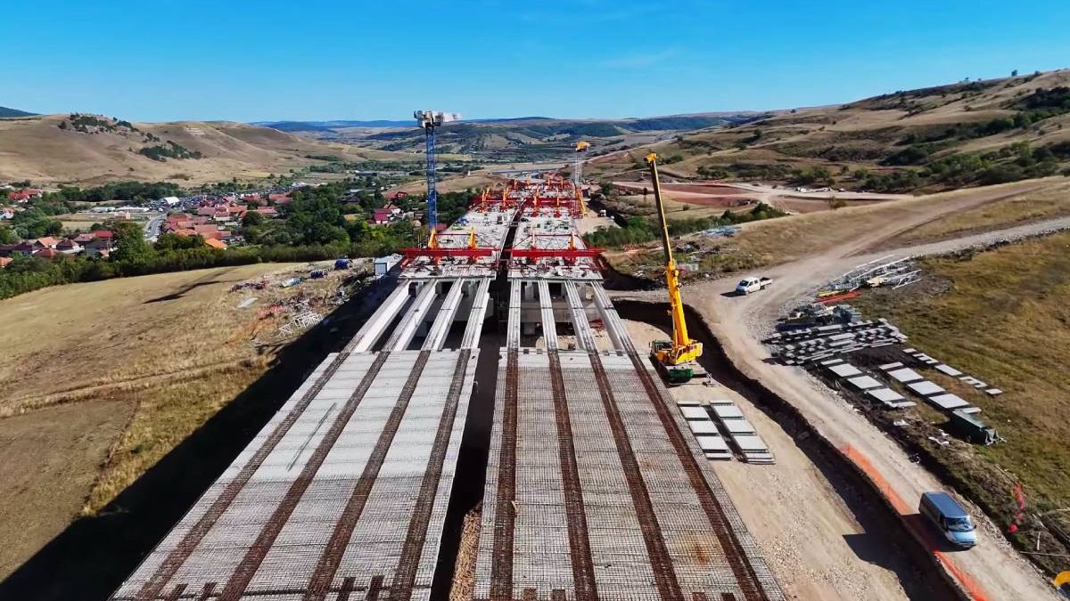 Când vor putea circula șoferii 155 km fără întrerupere pe Autostrada A3 de la Poarta Sălajului la Târgu Mureş