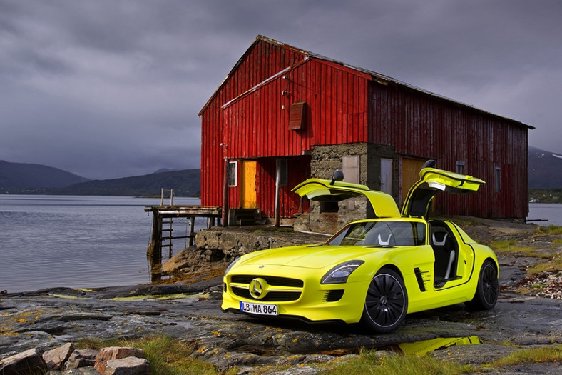 Mercedes SLS AMG E-Cell – z e-pięknem trzeba obcować