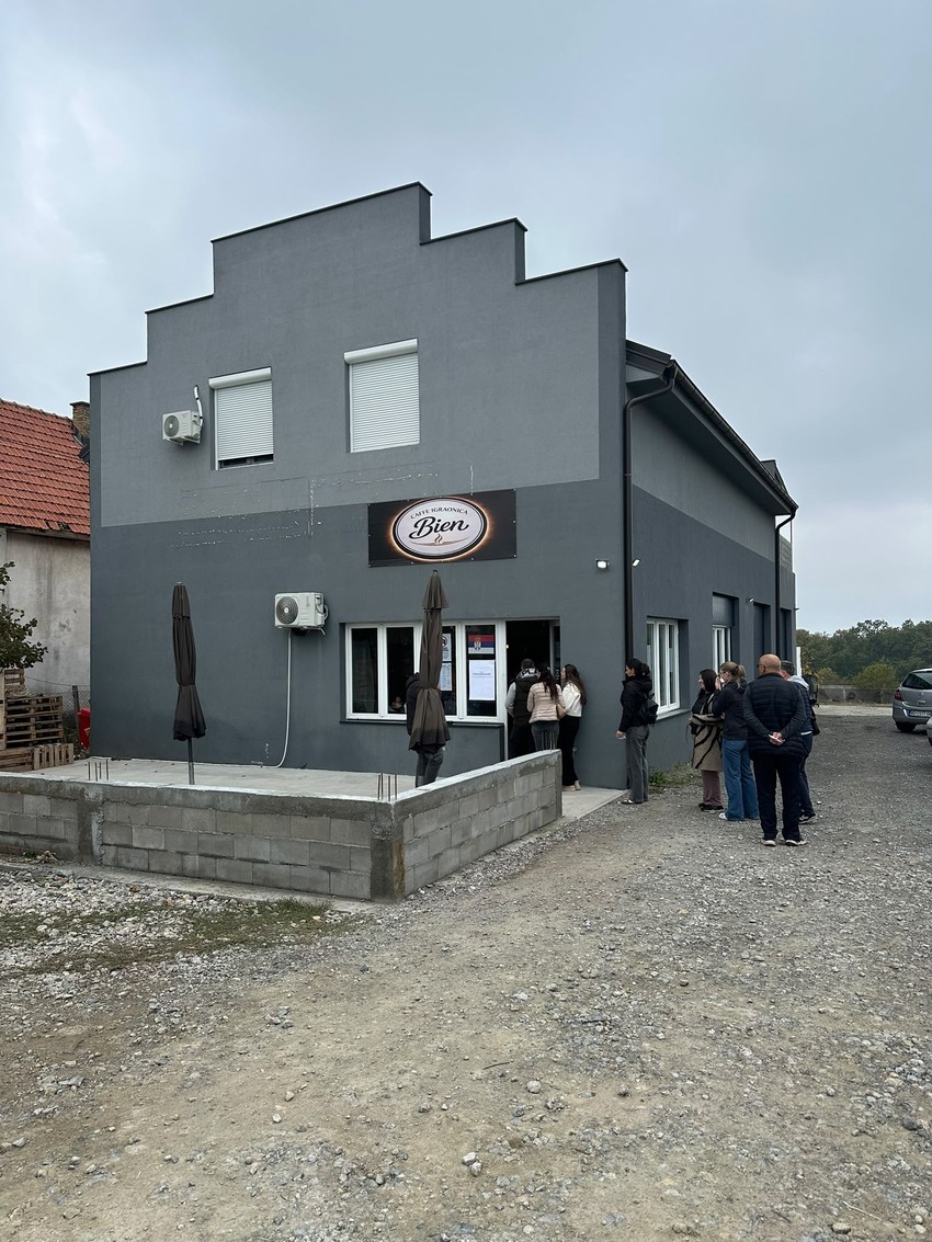 Kafe igraonica “Bien”, Barajevo