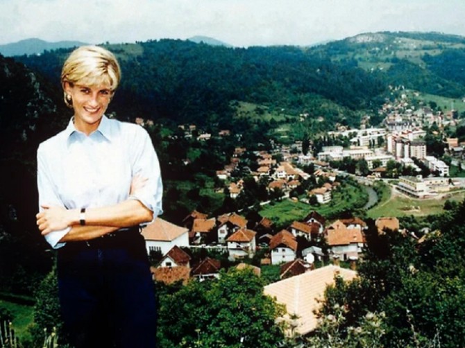 Tri nedelje pre nego što je umrla princeza Dajana posetila Bosnu, pila bosansku kafu, a priča jedne devojčice ganula ju je do srži