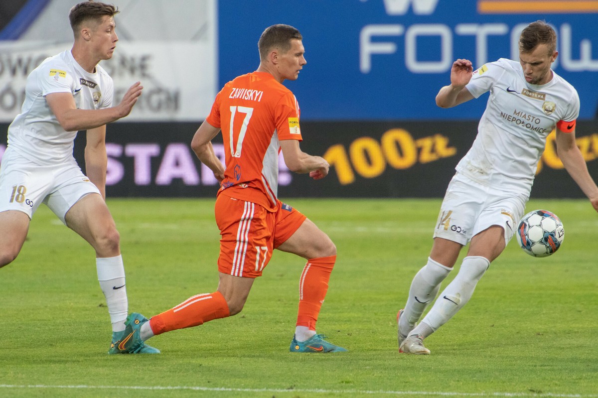 Biznesowa forma pierwszoligowców piłkarskich. 288 mln zł przychodów