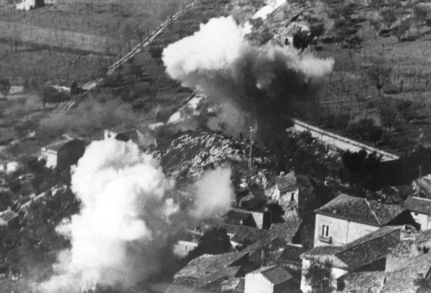 Wieś w rejonie walk o Monte Cassino