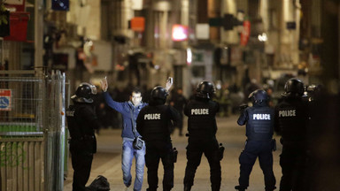 Hollande po zamachach apeluje do Francuzów, by nie dali się zastraszyć