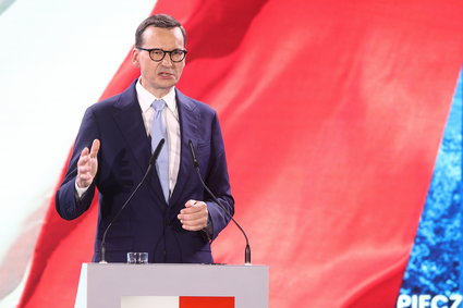 Mateusz Morawiecki zapowiada: średnie zarobki 10 tys. zł i rekord eksportu