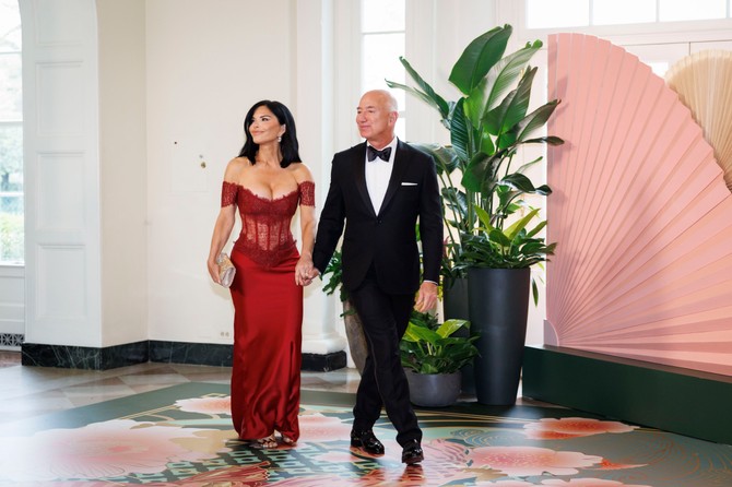 Džef Bezos i Loren Sančez
