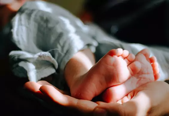 "Było się nie puszczać, to byś nie mdlała" - czyli raport o koszmarze na polskich porodówkach