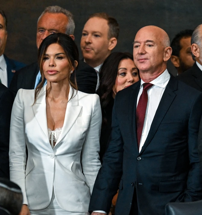 Loren Sančez u odelu kuće Alexander McQueen