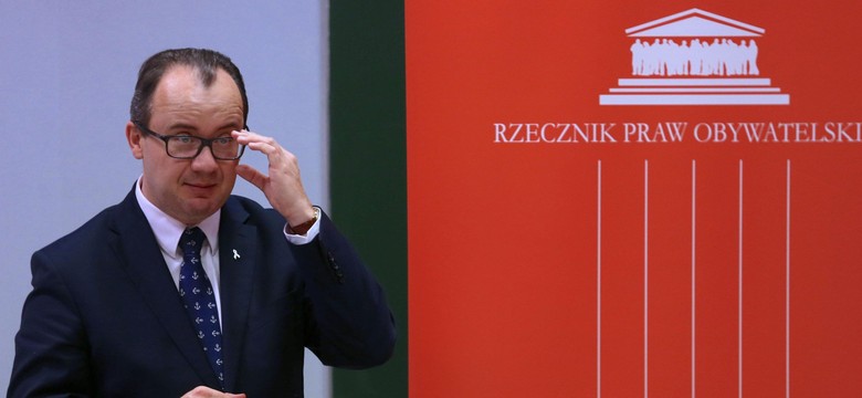 Wróbel o "infantylnym paplaniu" Bodnara: Rzeczniczku, mogę udzielić Panu korepetycji z najnowszej historii