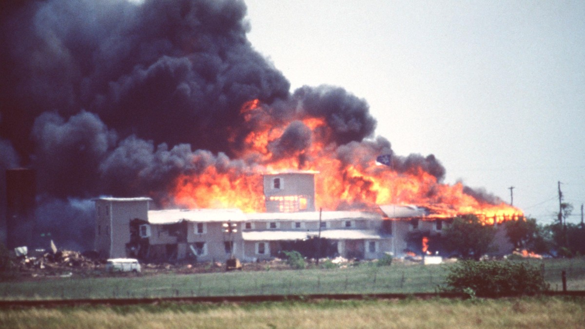 Explosion at Branch Davidian Compound