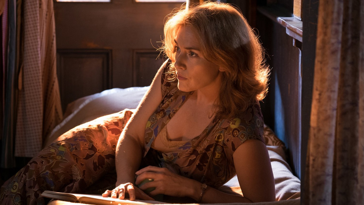 "Wonder Wheel", nowy film Woody'ego Allena, ma już pierwszy zwiastun. Film trafi do amerykańskich kin 1 grudnia 2017 roku. Dystrybutorem filmu jest Amazon Studios, który ma już oscarowe sukcesy na koncie.