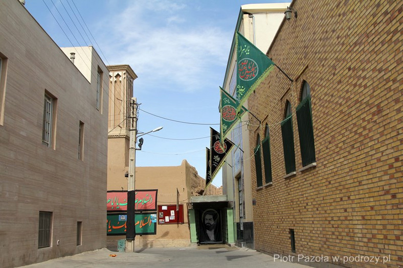 Flagi modlitewne w Jazd