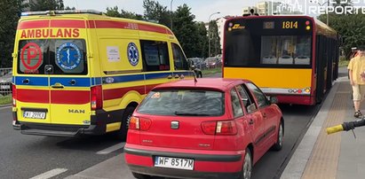 Kierowca autobusu zahamował. Na podłodze zrobiła się plama krwi. Nadeszła druzgocąca wiadomość