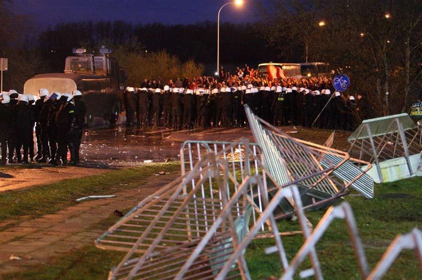 Kibice Widzewa rozrabiali w Płocku