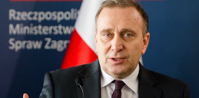 Schetyna: To Sikorski dał order Biedronce