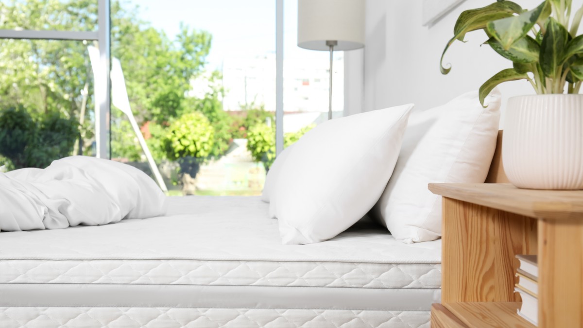 Dušek ili jastuk? Stručnjak otkriva šta je važnije za zdrav san