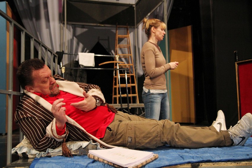 Glavne uloge: Dragan Vujić i Mina Lazarević