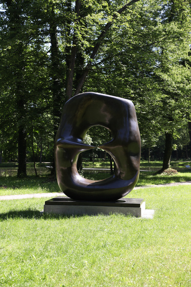 Moc natury. Henry Moore w Polsce