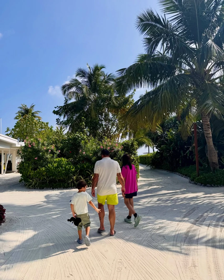 Janko Tipsarević sa porodicom na Maldivima