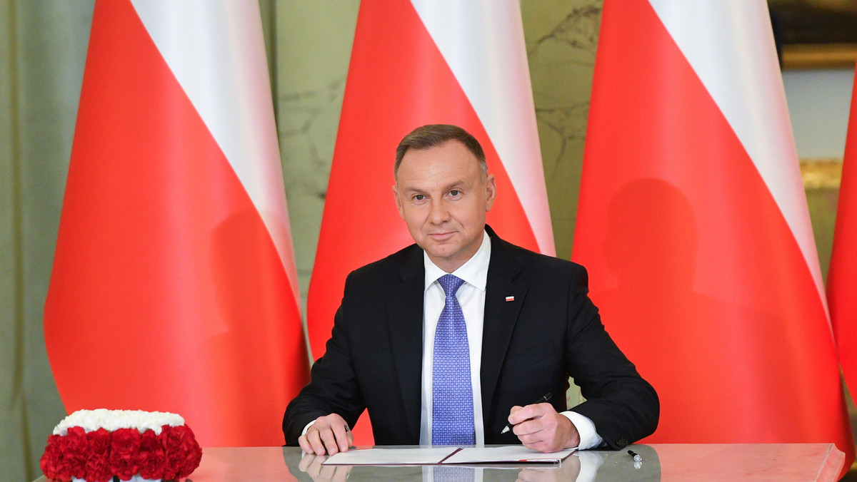 Bezpłatne leki dla dzieci i seniorów. Prezydent Andrzej Duda podpisał ustawę