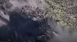 Rosyjski czołg-potwór na froncie! Oberwał ponad 20 razy i dalej jechał