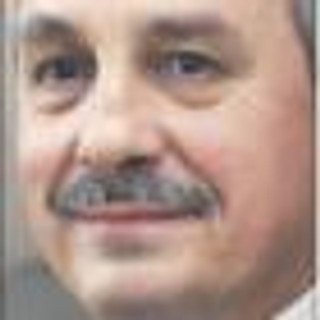 Zarobki niektórych lekarzy są wysokie, bo wciąż brakuje odpowiednich specjalistów