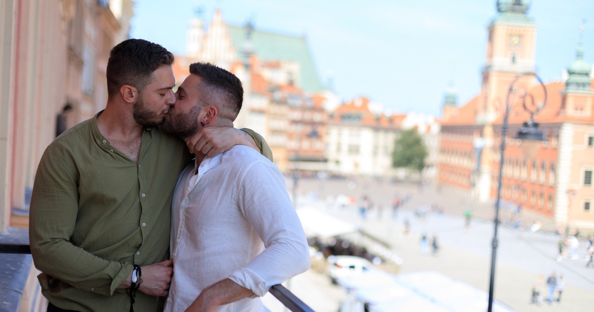 Wojskowy pilot ujawnił, że jest gejem. Inni żołnierze pisali do niego: „Mateusz, nie jesteś sam”