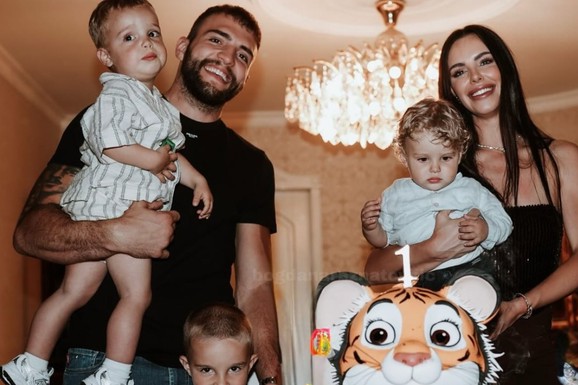 Gotovo niko ne zna da je BOGDANA STARIJA OD MUŽA VELJKA RAŽNATOVIĆA: Evo koja je razlika u godinama, ove detalje niste znali