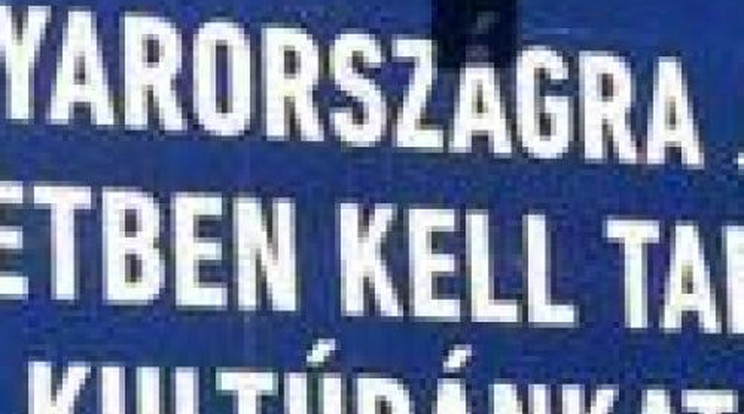 Amiről a plakát nem beszél: csökken külföldi dolgozók száma