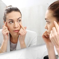 Heves szívdobogást érez és látásgondjai vannak? Ez jelzi, ha hormonális a baj