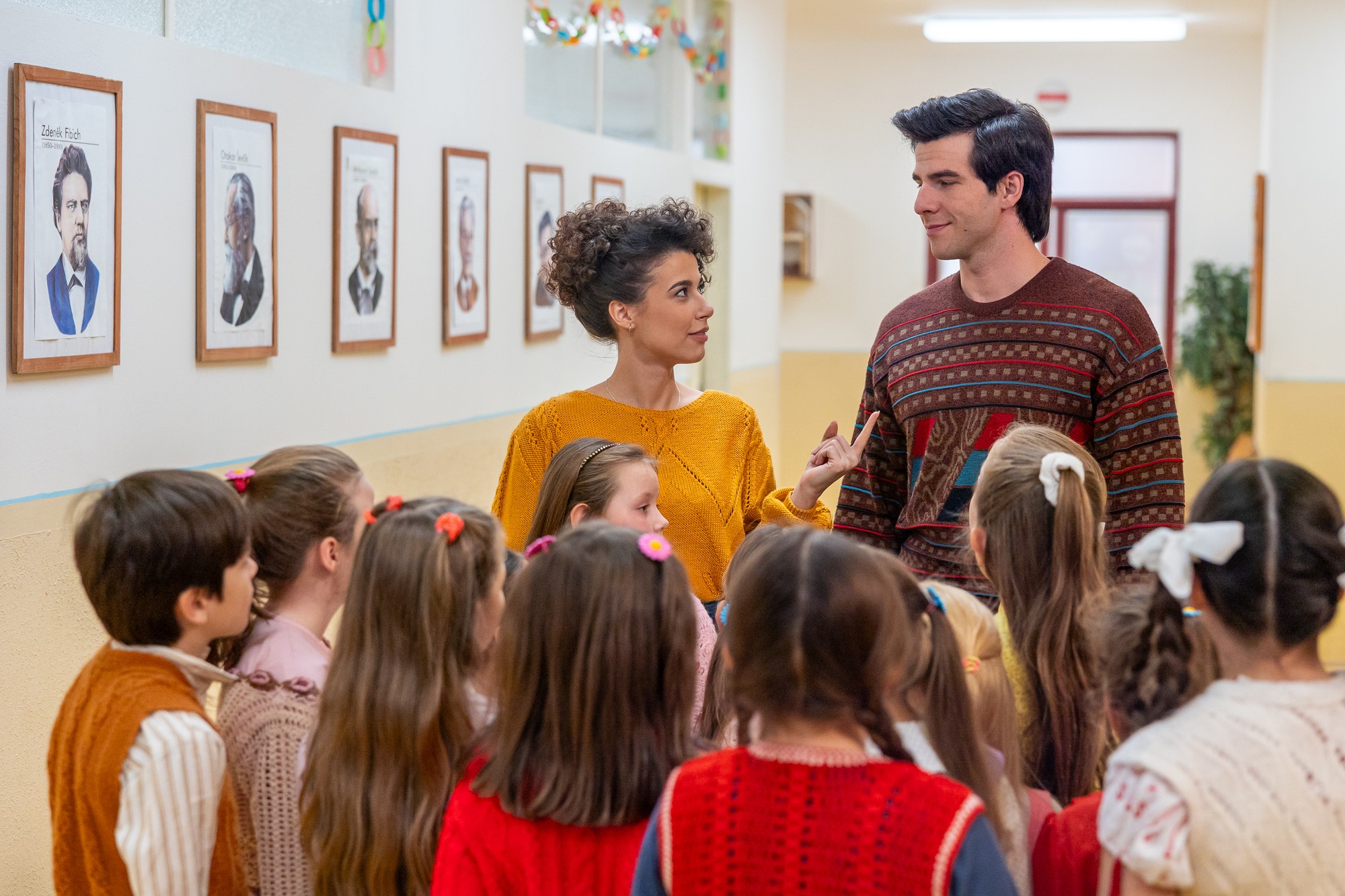 Vianočný špeciál seriálu Sľub - Adriána Brnčalová a Kristián Baran.