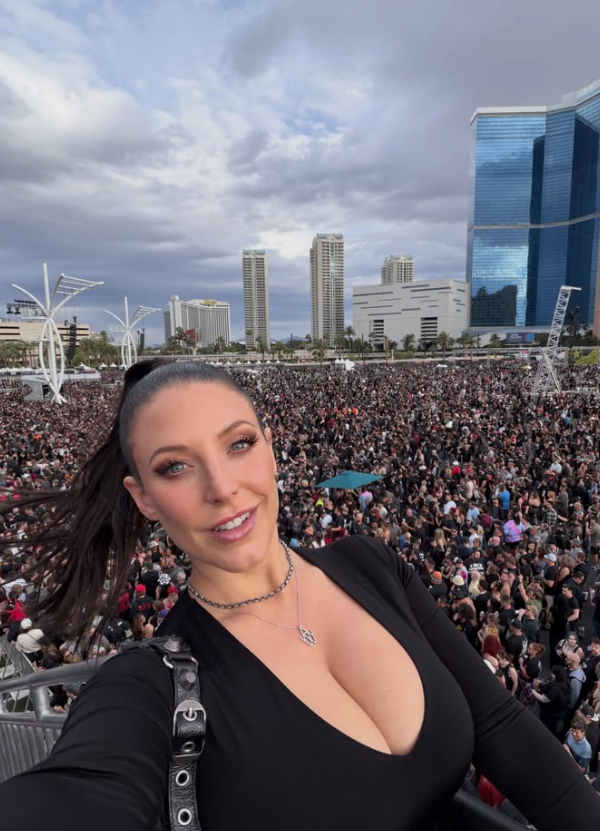 Austrálska pornohviezda pôsobí v porno priemysle už desaťročia.