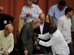 Koniec świata! Fidel Castro rezygnuje!