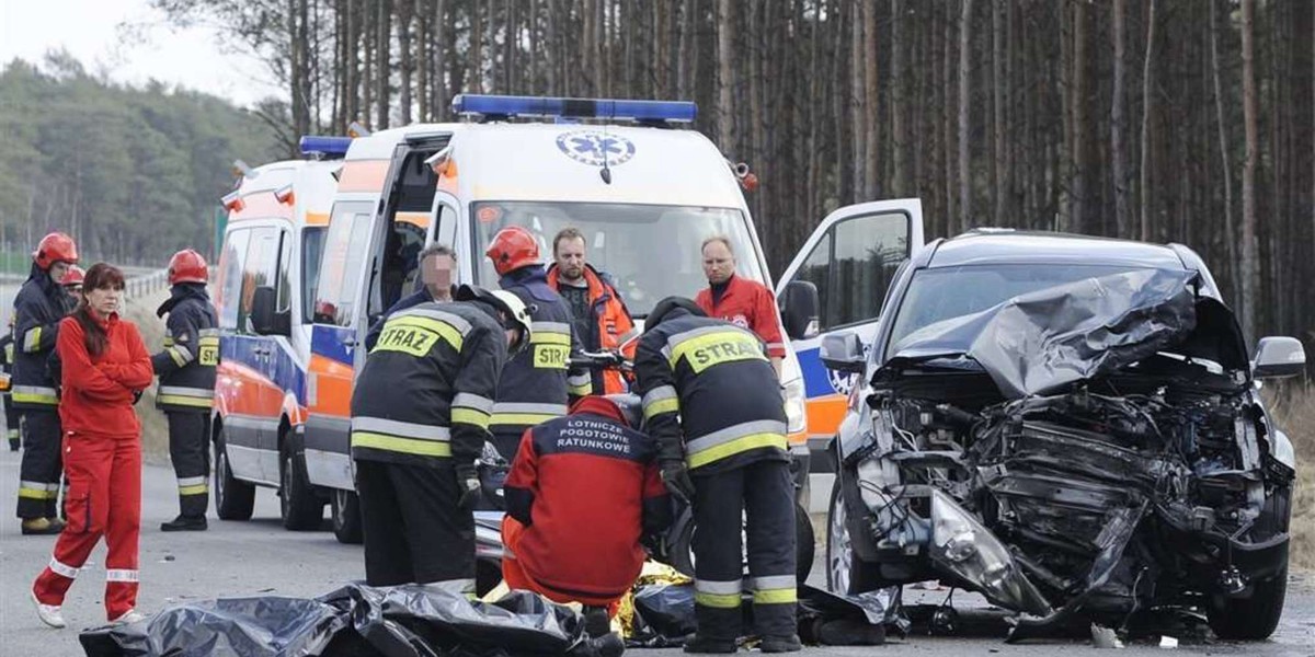 3 motocyklistów nie żyje. Straszny wypadek w Zielonce