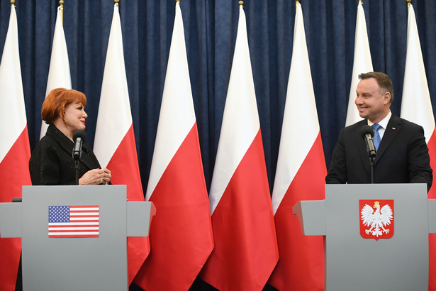 Prezydent Andrzej Duda i ambasador Stanów Zjednoczonych w Polsce Georgette Mosbacher