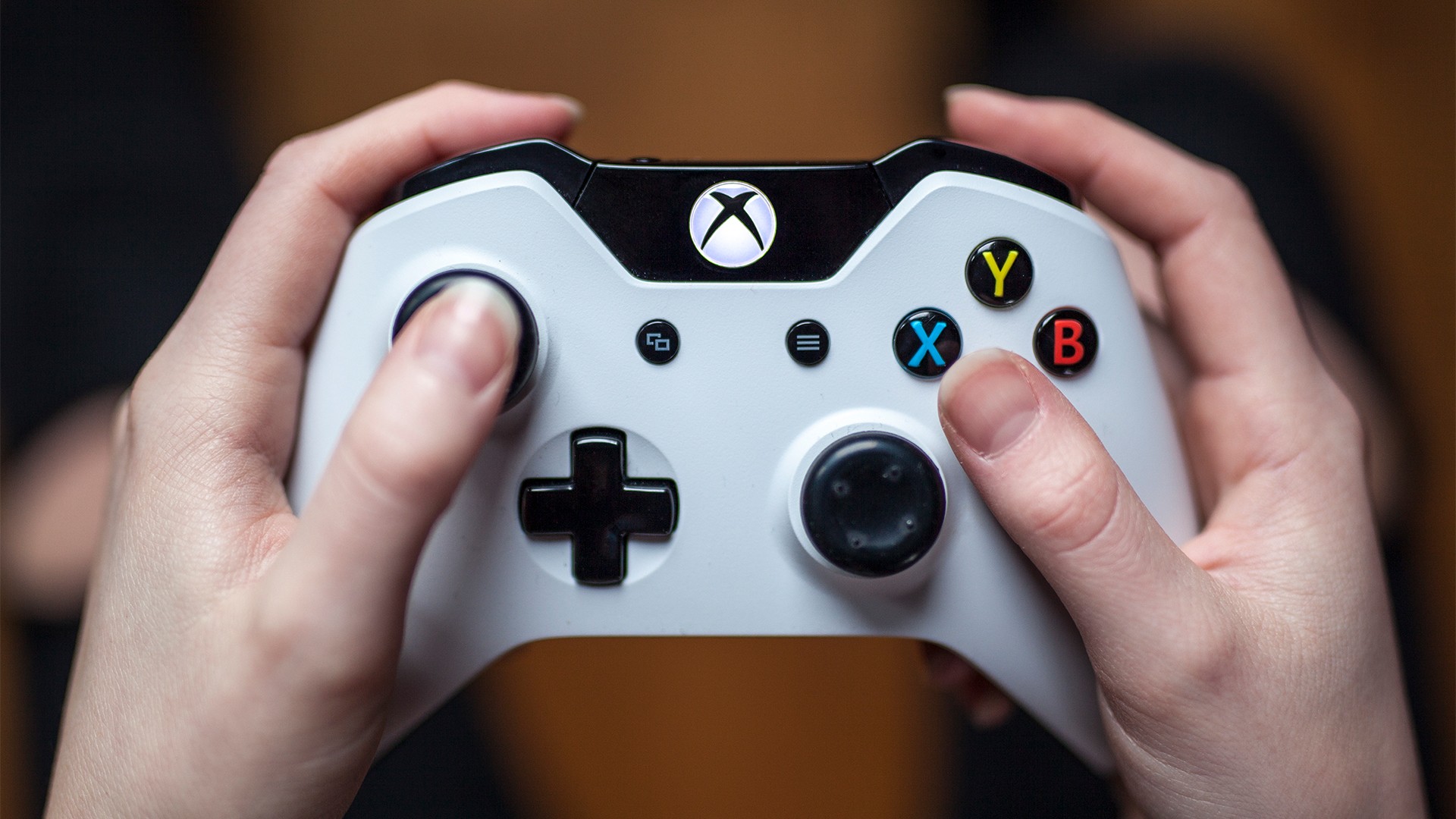 Konzola Xbox, ako ju poznáme, skončí. Microsoft chystá revolúciu, bude rúcať bariéry