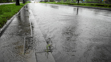 Podtopienia po ulewnym deszczu. Alarm powodziowy w Jaśle