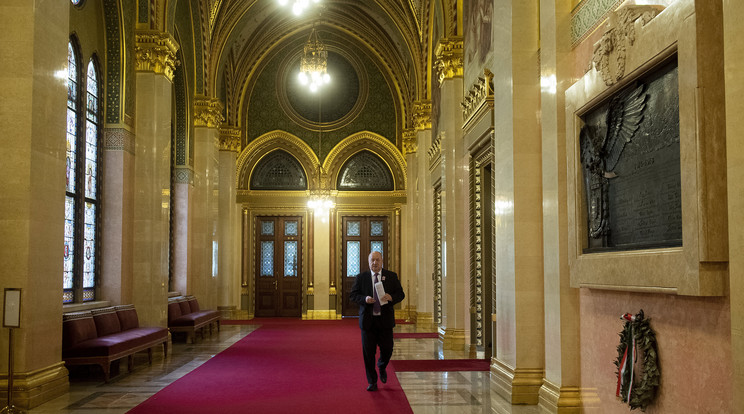A Gyurcsány-film több jelenete is az Országház folyosóin játszódik / Fotó: MTI/Illyés Tibor