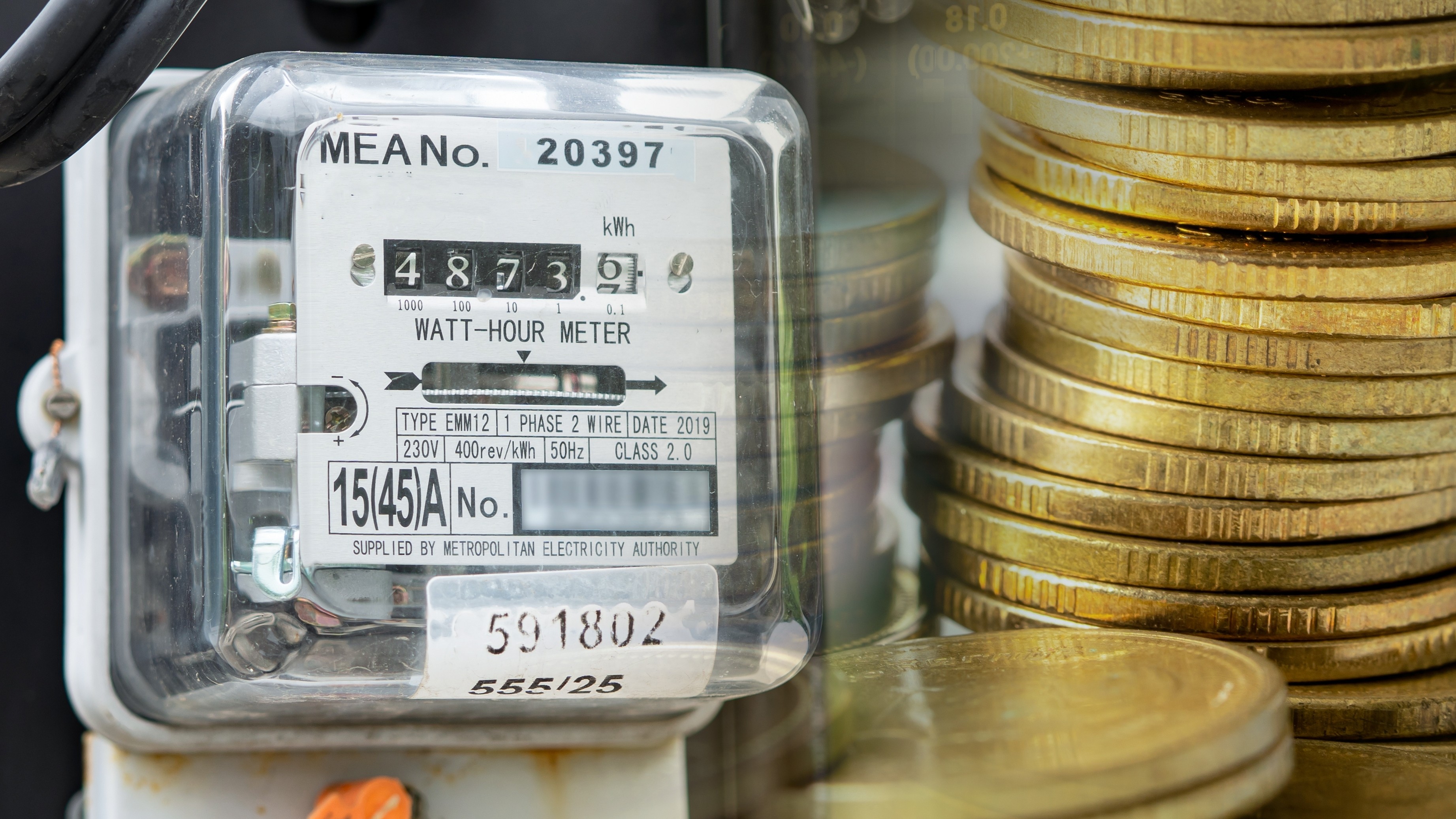 Prețul energiei a explodat. Curențul a ajuns peste 1.700 de lei/MWh pe bursă. Țara noastră suferă din cauza secetei, Europa din cauza scumpirii gazelor