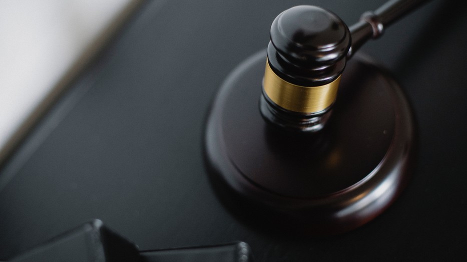 Nem jogerősen 705 ezer forint pénzbüntetésre ítélték az álhírterjesztő férfit./ fotó: pexels