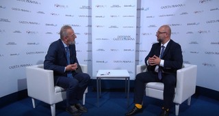 Janiszewski: Jesteśmy globalną wioską, nie odejdziemy od stylu latania