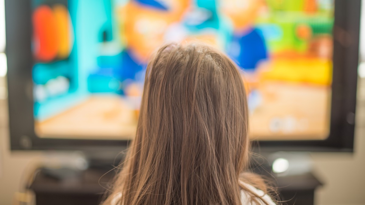 Oglądanie telewizji szkodzi twojemu dziecku bardziej, niż mogłoby się wydawać.