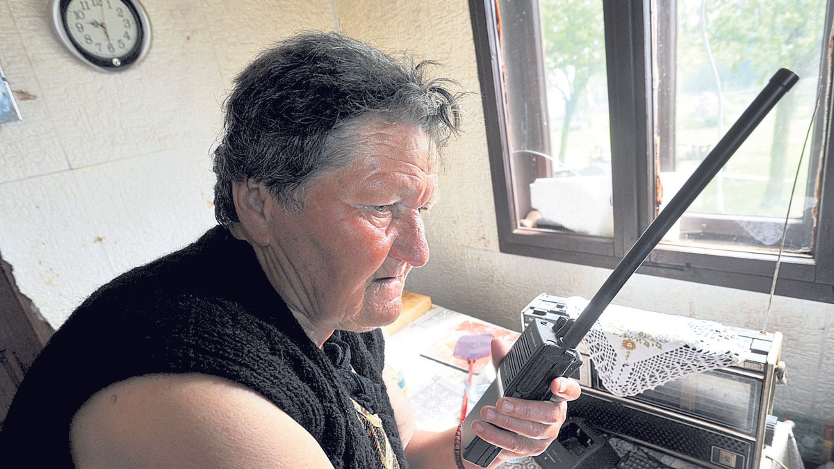 POSLEDNJA LINIJA ODBRANE OD OLUJE Stanka Ristić (76) sama ispaljuje ...