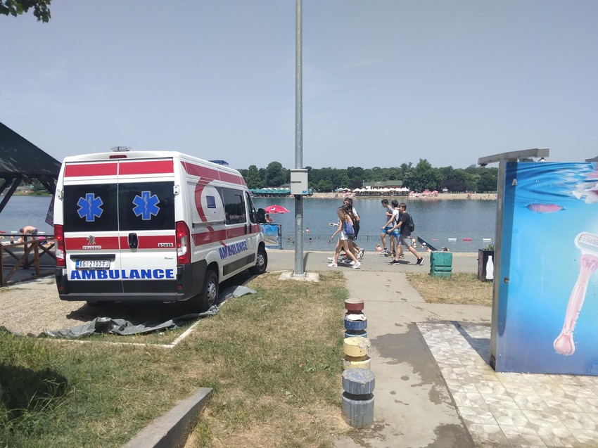 9 maloletnika na Adi je moralo da potraži pomoć lekara