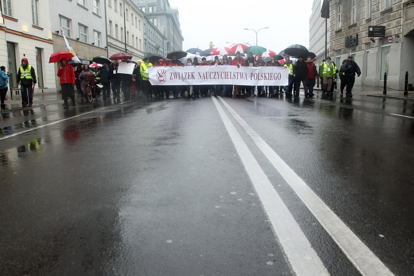 Protestowali przeciw reformie PiS