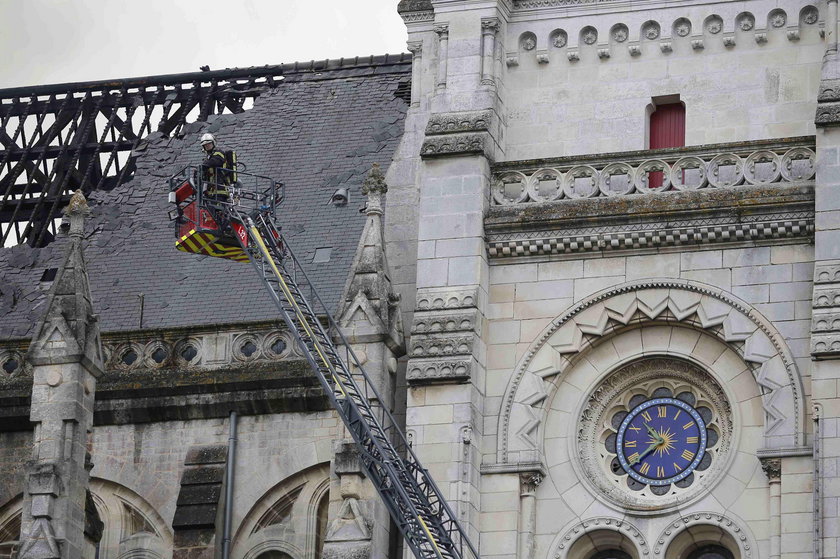 Pożar bazyliki w Nantes