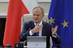 premier tusk grzmi o polexicie. "pragną go obie konfederacje i pis, a prezydent nawrocki jest patronem"