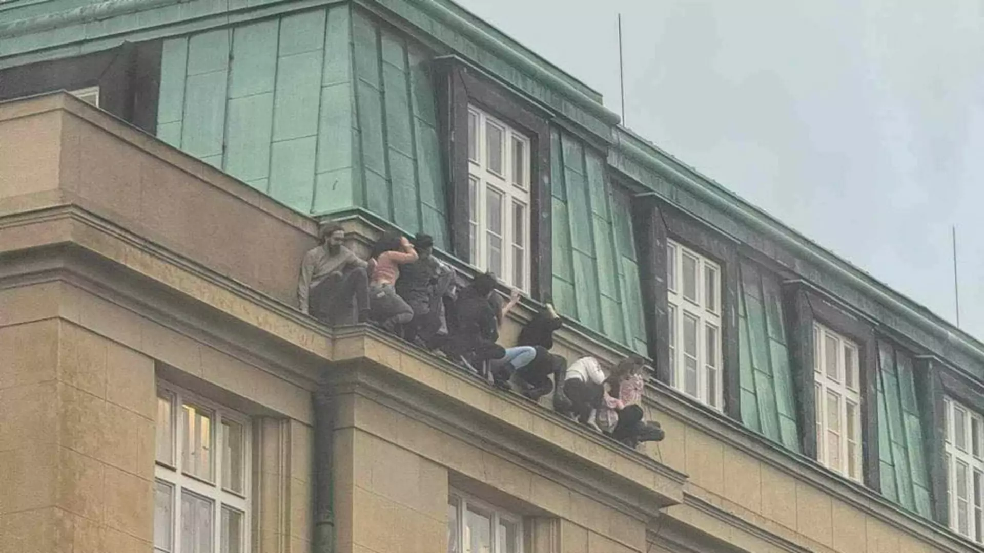 Strzelanina na uniwersytecie w Pradze. Nie żyje co najmniej 15 osób