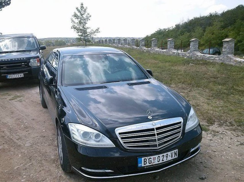 Predsednikov automobil snimljen u Kondželju kod Prokuplja