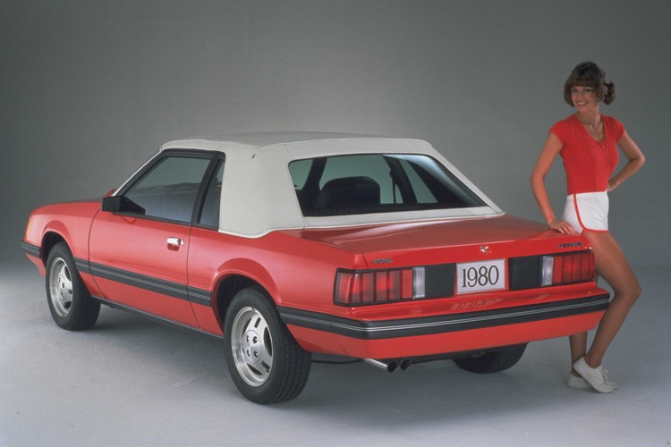 Ford mustang 1980 roku