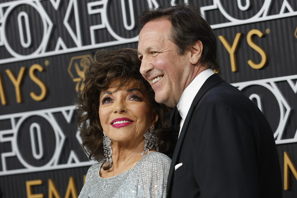 Emmy 2023: Joan Collins i Percy Gibson